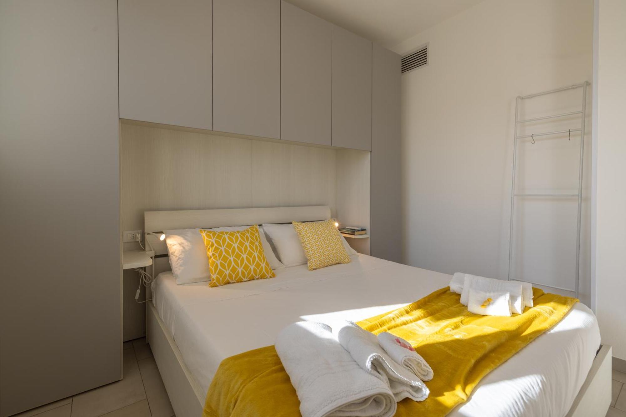 Tramonti Incredibili In Piscina - Apartment8 Con Ac Wifi In Residence Santa Maria al Bagno Dış mekan fotoğraf